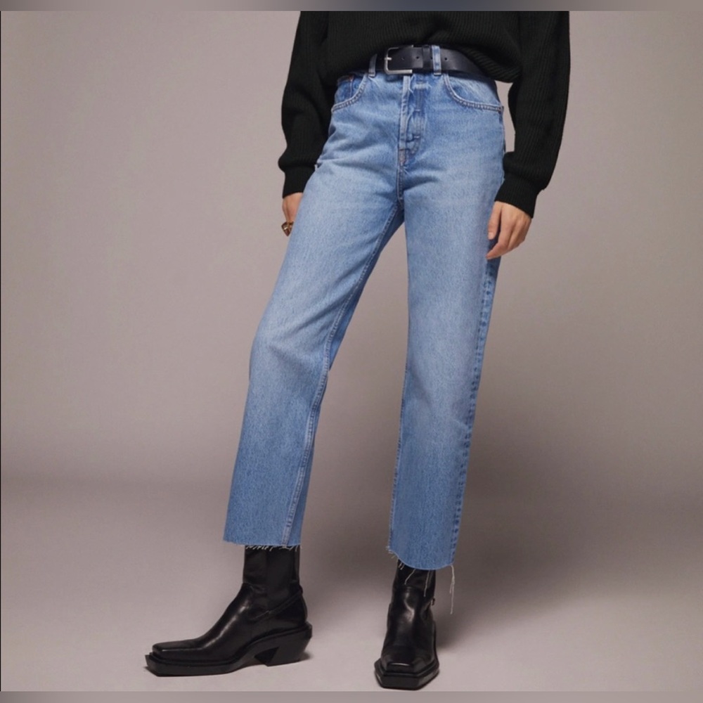 Zara Straight Leg Raw Hem Ankle Jeans Size 00